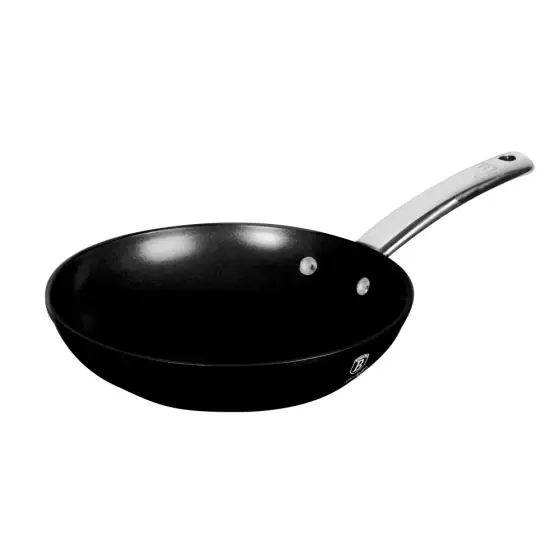 Tigaie, 24 cm, Black Professional Line - BH/8267 Expediere rapidă