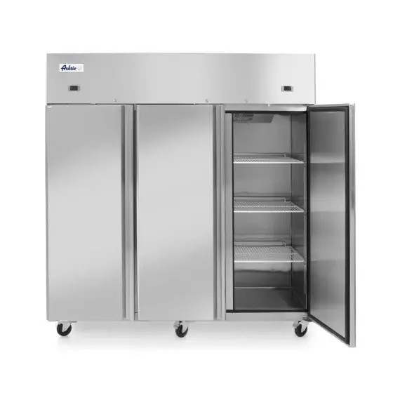 Frigider si congelator profesional Hendi Profi Line cu 3 usi 900+420 L 1800x745x(H)1950 mm otel inoxidabil -2/+8°C, -17˚/-22˚C 700 W 3 rafturi 525x530 mm incluse, Clasa energetica D Ofertă limitată