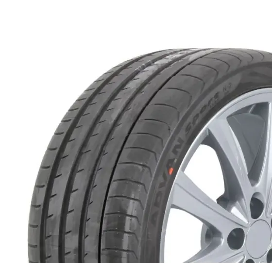 Doar azi Anvelopa Vara Yokohama 235/40R19 LOYO 96Y V105SV